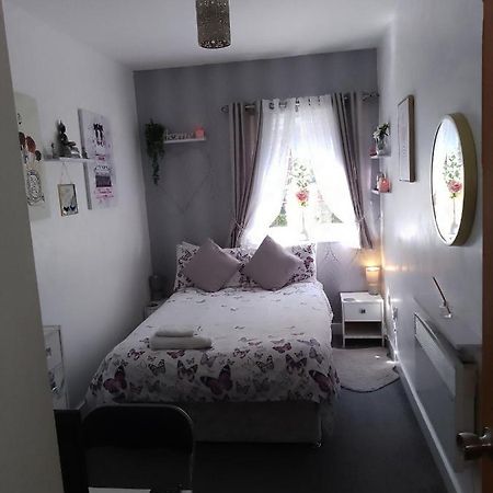 Bed And Breakfast Double Room Chester City Centre, Free Parking Eksteriør billede